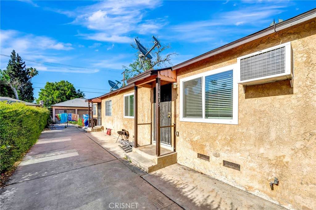 14235 Sylvan Street - Photo 1