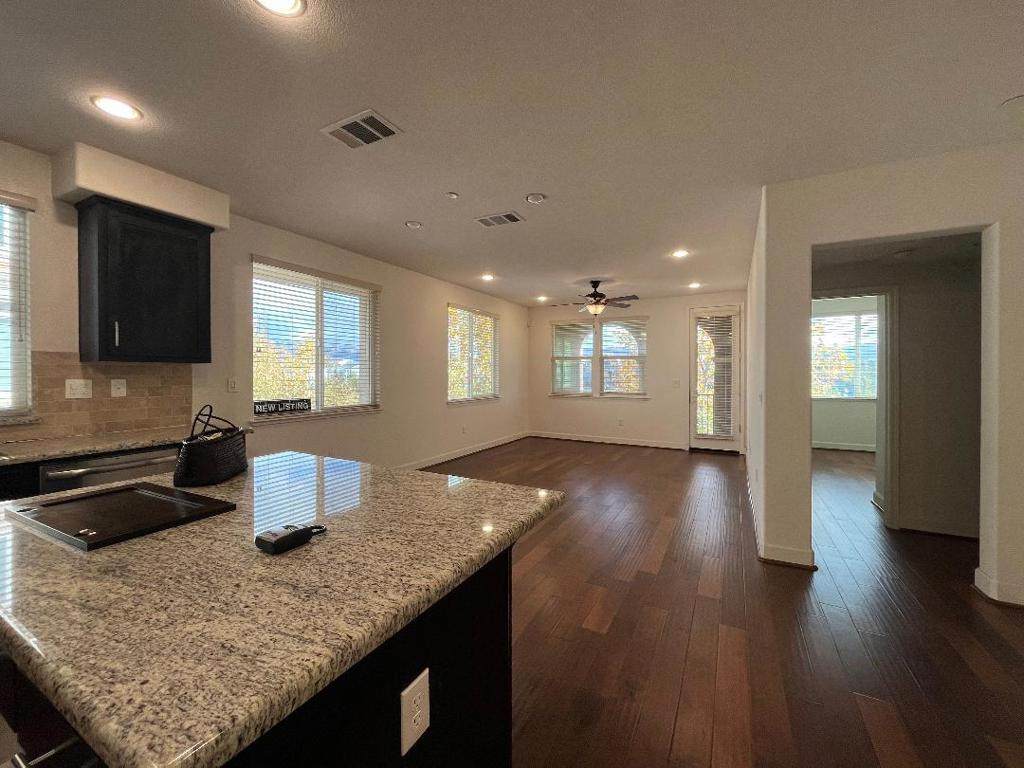 1856 Lee Way - Photo 1
