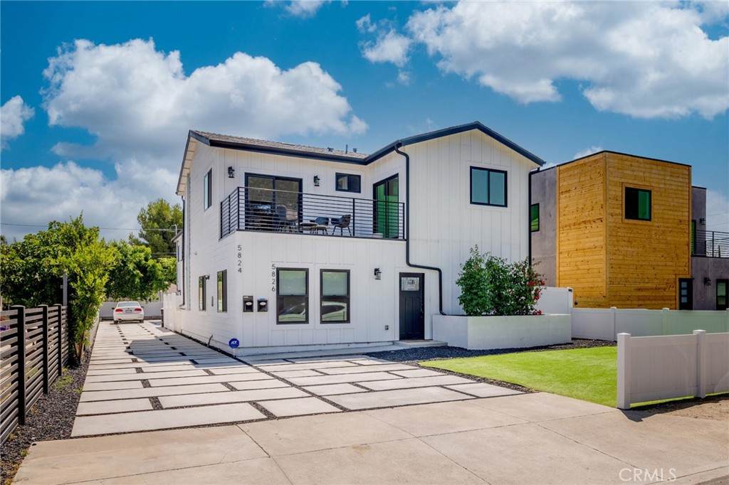 5826 Craner Avenue - Photo 1