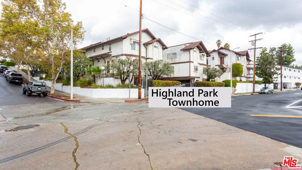 149 Avenue 54 - Photo 1
