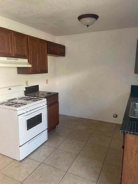 13730 Mesquite Avenue - Photo 1