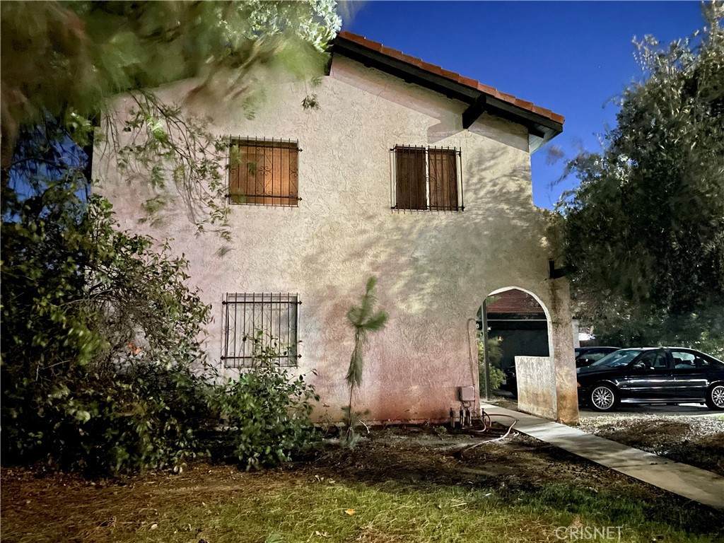 20408 Devonshire Street - Photo 1