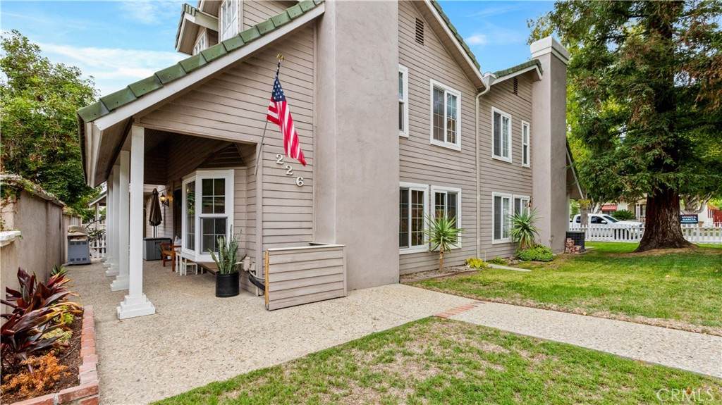 226 Whitcomb Avenue - Photo 1