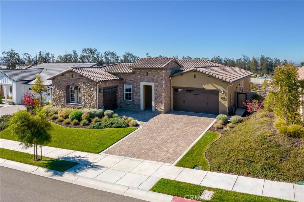 1050 Gracie Lane - Photo 1