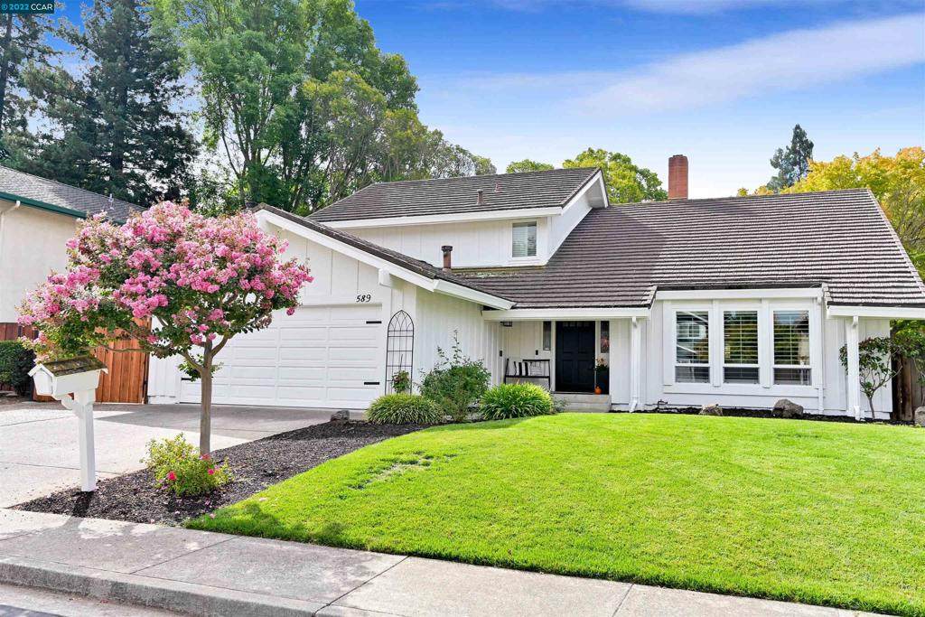 589 Zephyr Cir - Photo 1