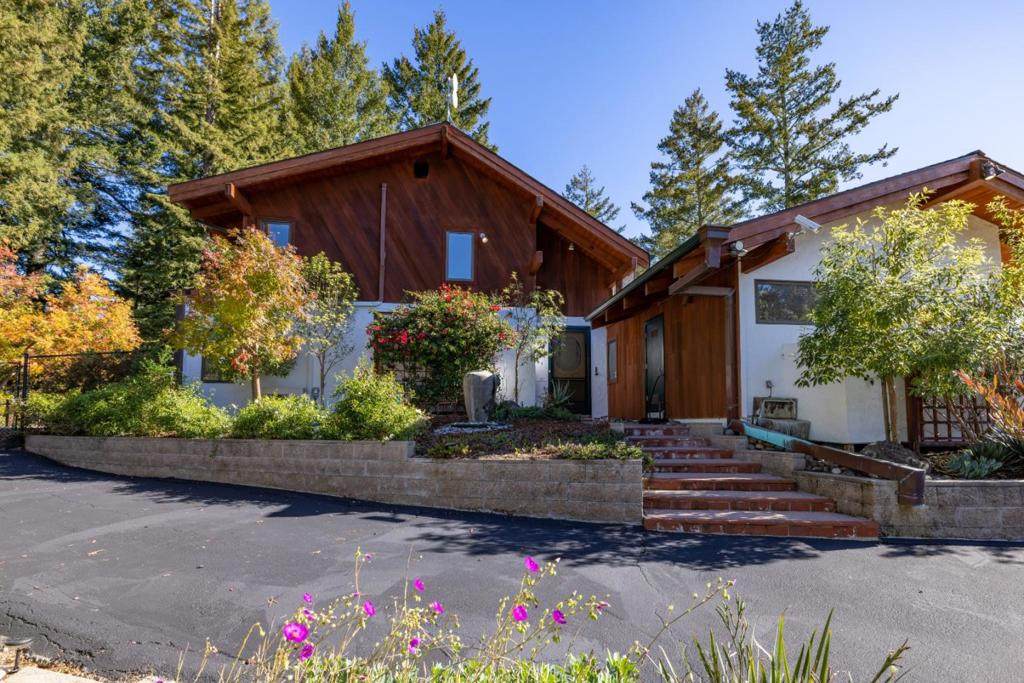 1390 Weston Ridge Road - Photo 1