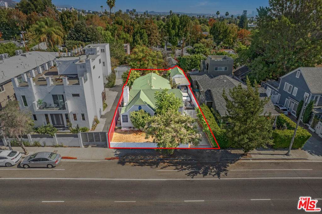 1332 Fairfax Avenue - Photo 1
