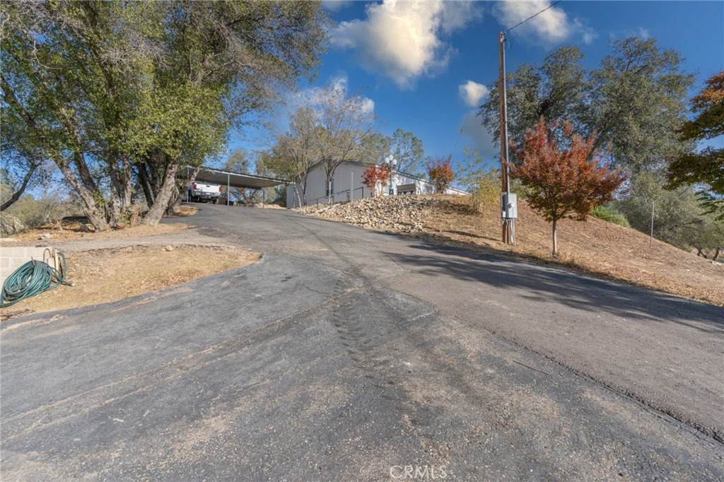32467 Road 416 - Photo 1