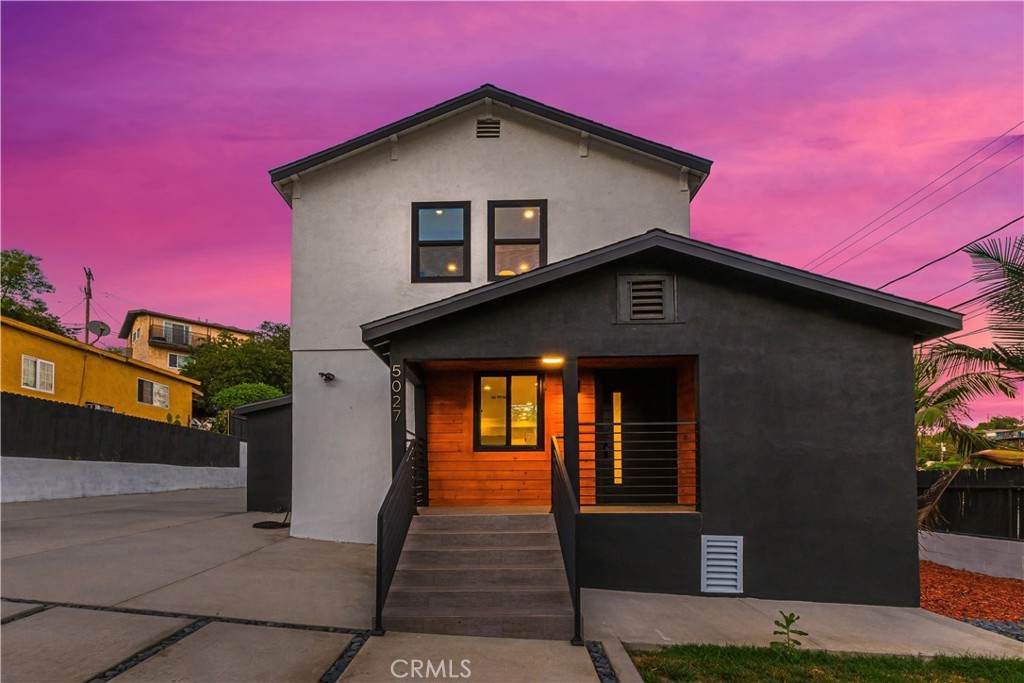 5027 Chester Street - Photo 1
