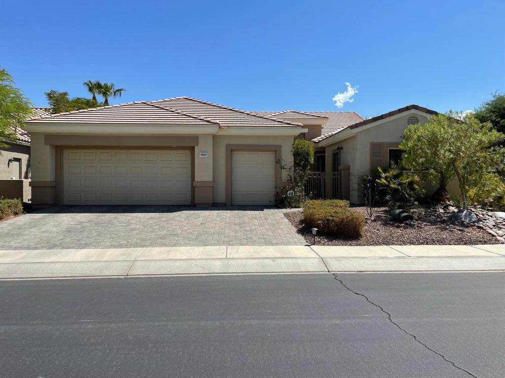 78269 Kensington Avenue - Photo 1