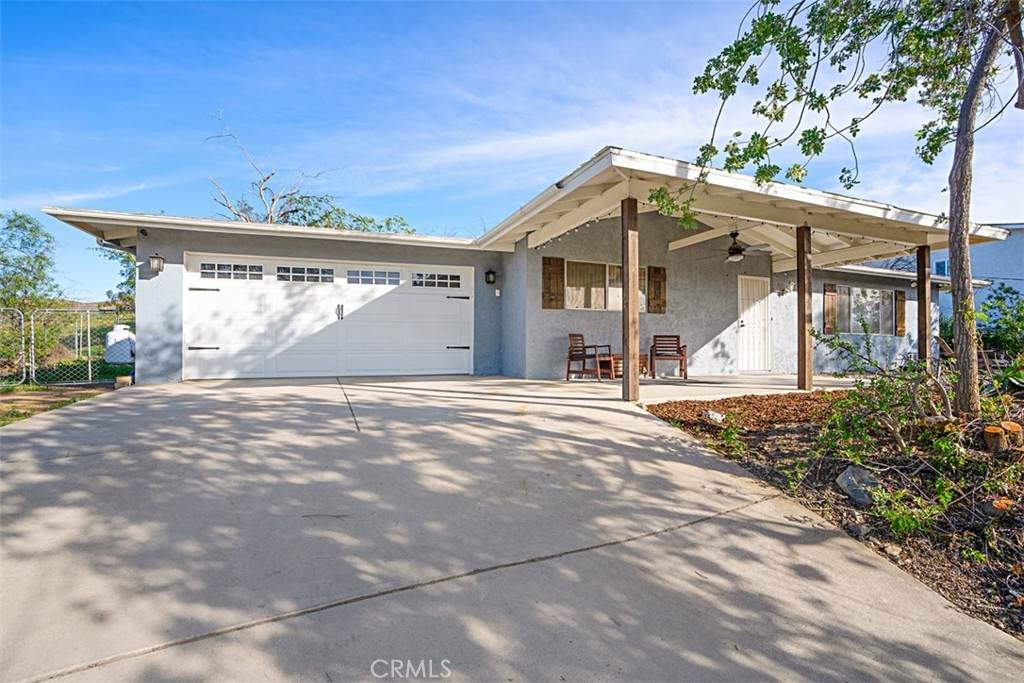 28720 Williams Drive - Photo 1