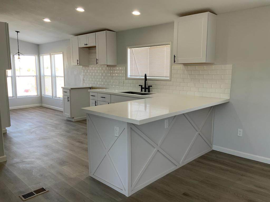 2865 Treadwell Boulevard - Photo 1