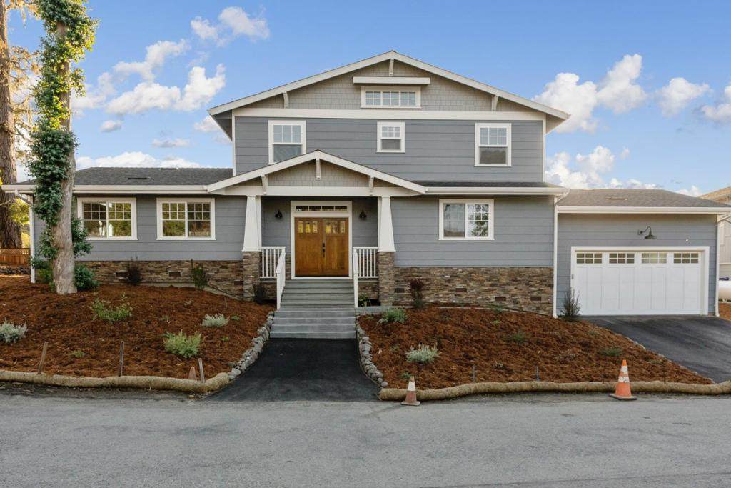 1170 Howells Street - Photo 1
