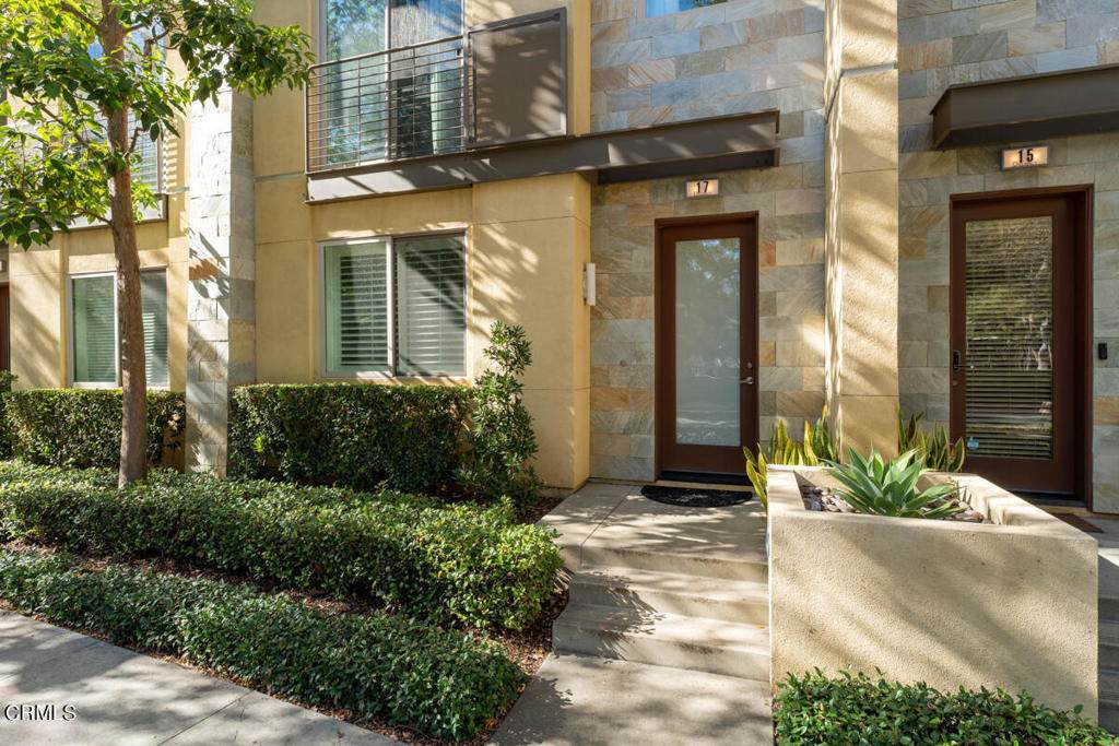 17 Delancy - Photo 1