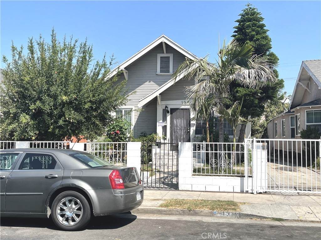 139 42nd Street - Photo 1