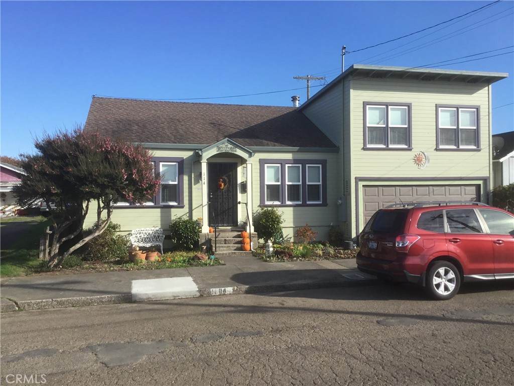 114 Lincoln Street - Photo 1