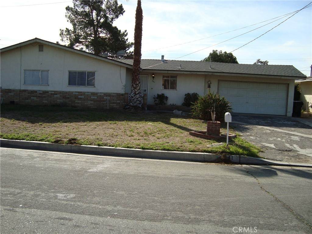 241 Holly Street - Photo 1