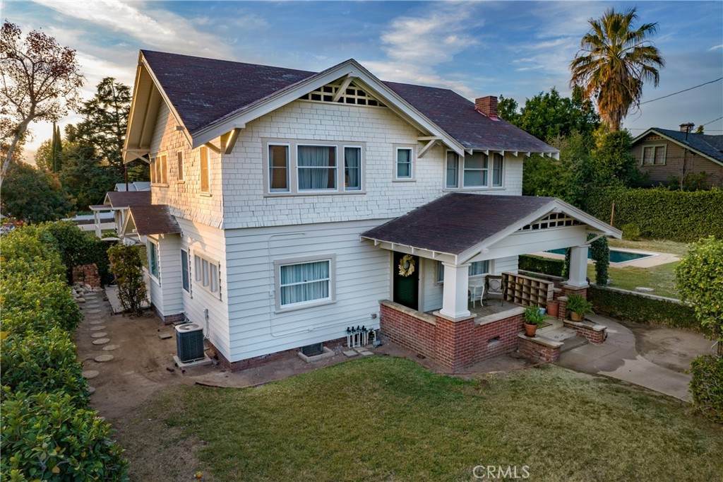 501 San Dimas Avenue - Photo 1