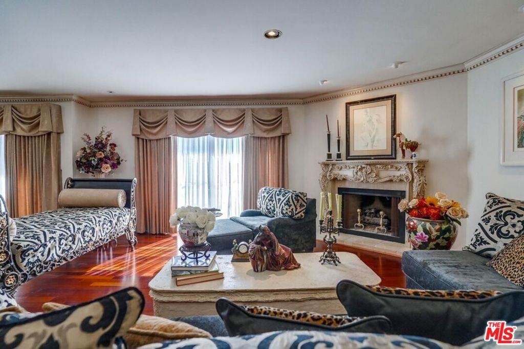 11615 Nebraska Avenue - Photo 1