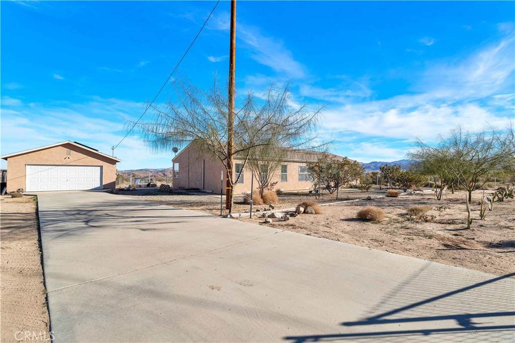 3925 Border Avenue - Photo 1