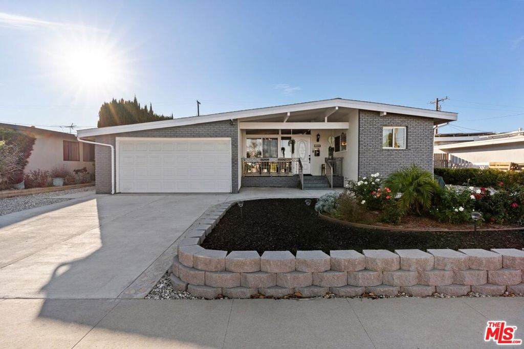 24001 Fulmar Avenue - Photo 1