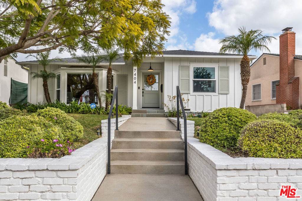 7404 Kentwood Avenue - Photo 1