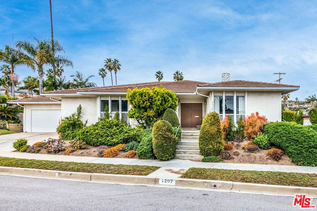 2202 Warmouth Street - Photo 1