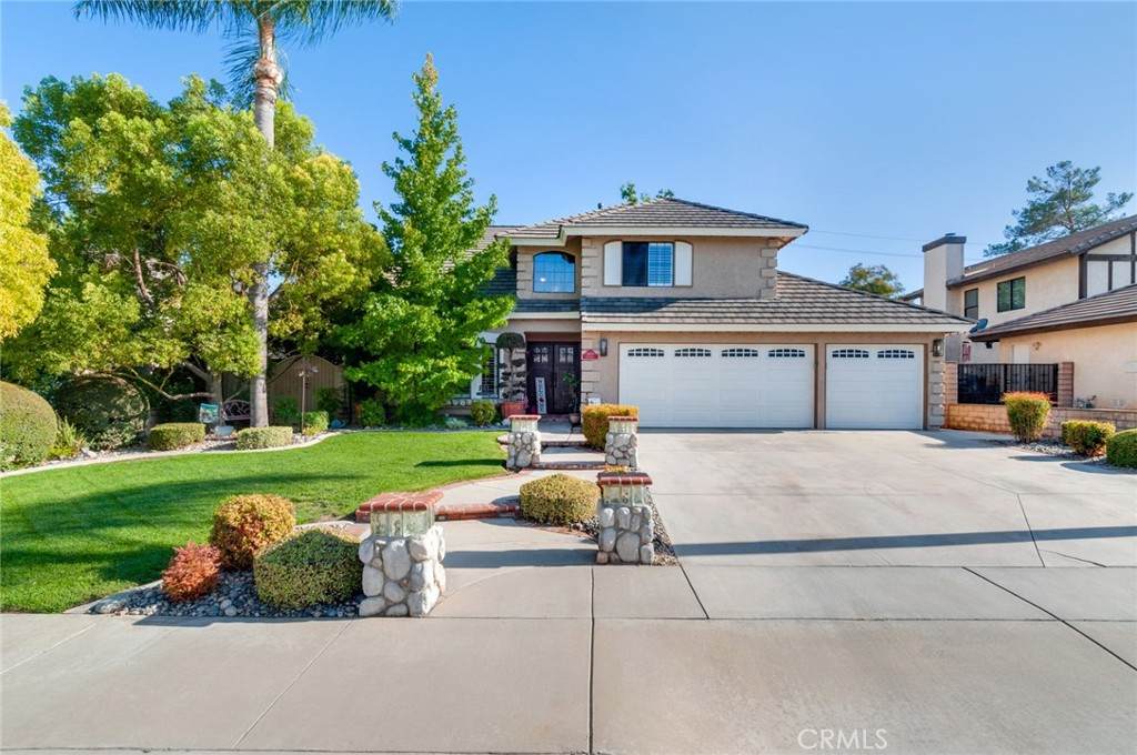 26253 Cresthaven Court - Photo 1