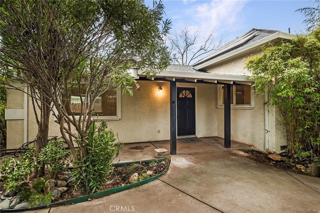 724 Woodward Avenue - Photo 1