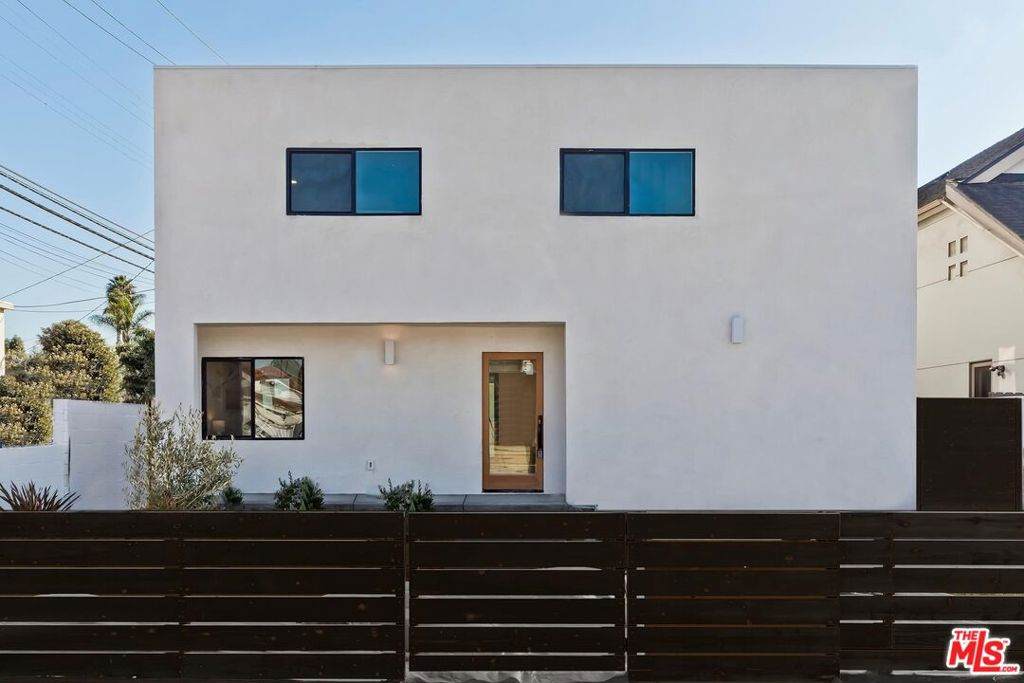 12018 Allin Street - Photo 1