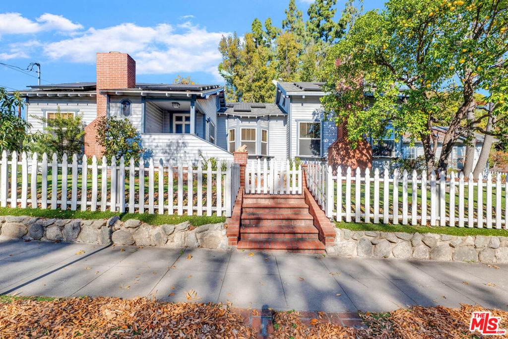 195 Sierra Madre Boulevard - Photo 1