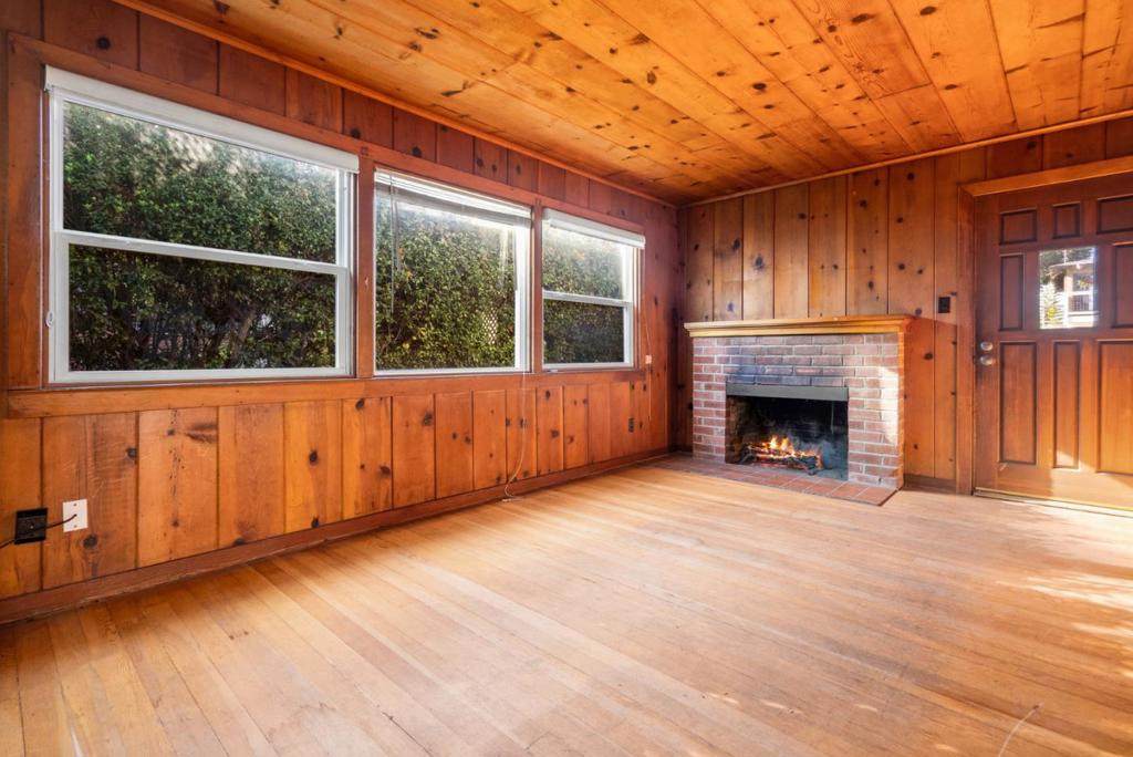 116 Cayuga Street - Photo 1
