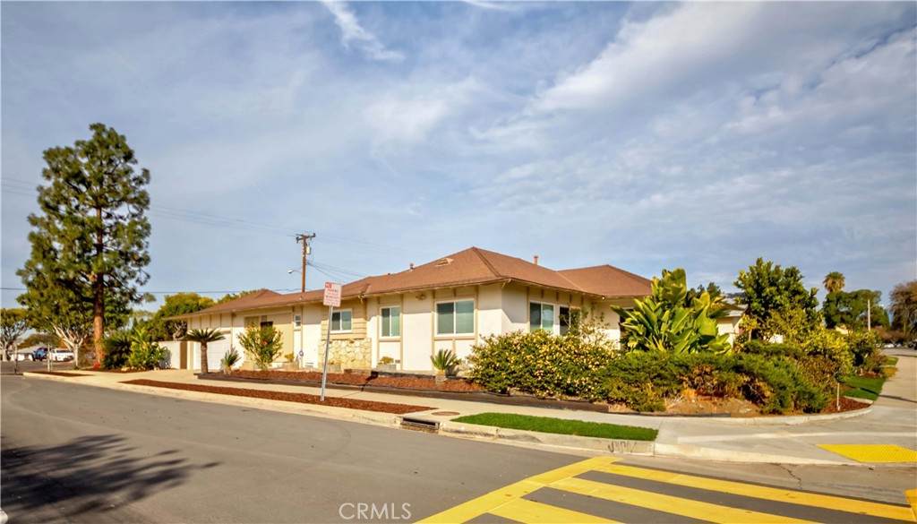 401 21st Street - Photo 1