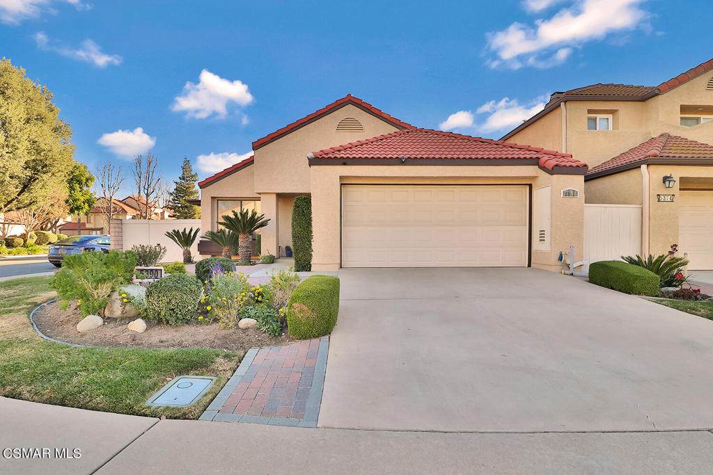 5390 Birchcroft Street - Photo 1