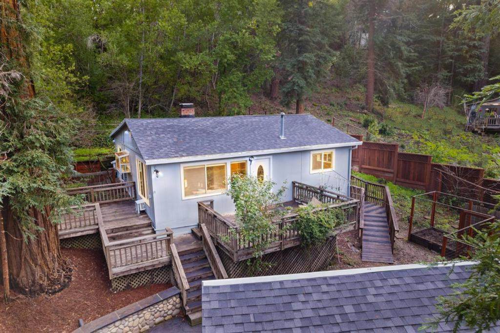 485 Alto Drive - Photo 1
