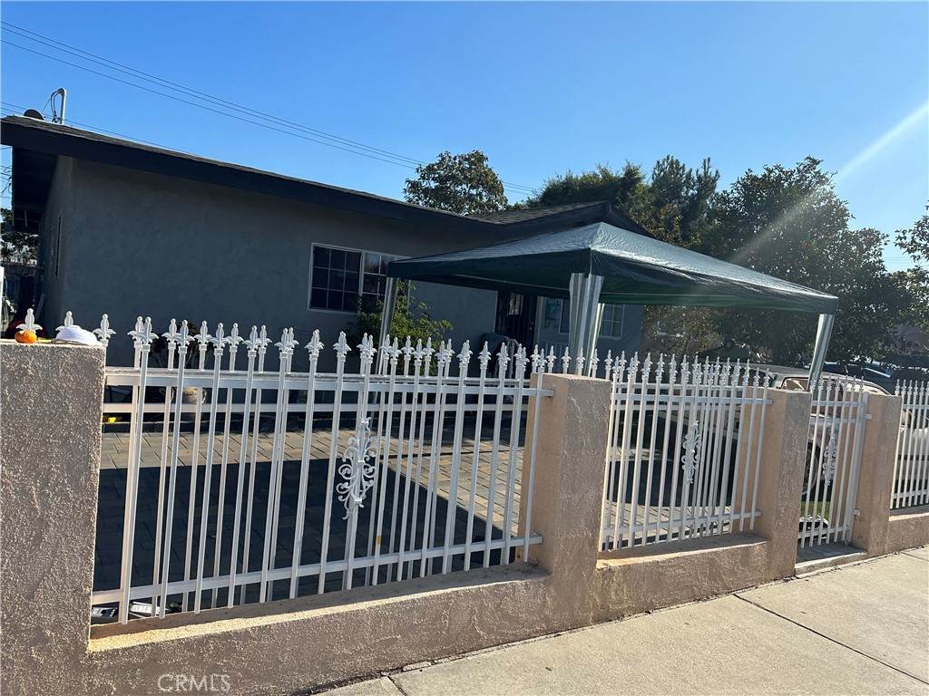 22204 Horst Avenue - Photo 1