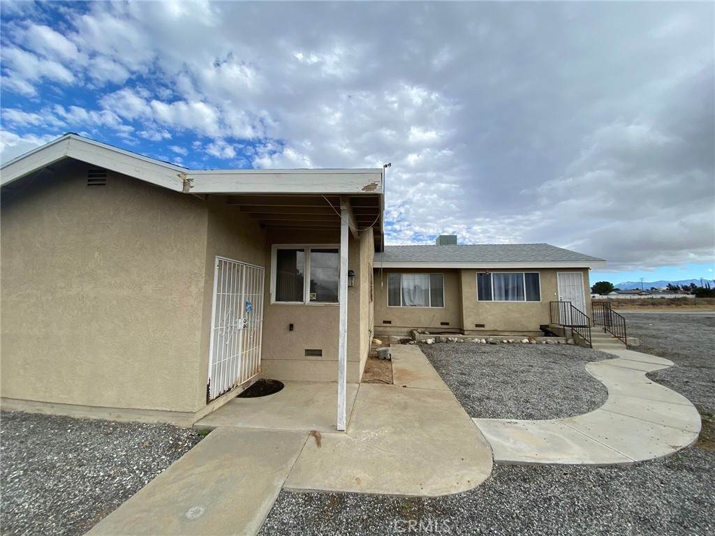 40456 13th Street - Photo 1