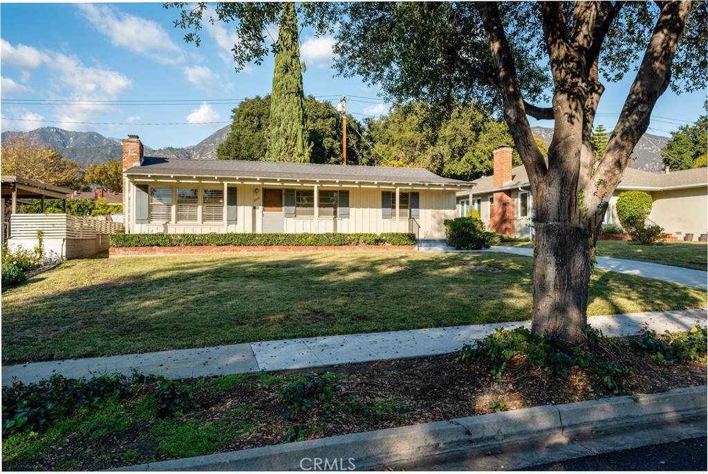 3215 Paloma Street - Photo 1