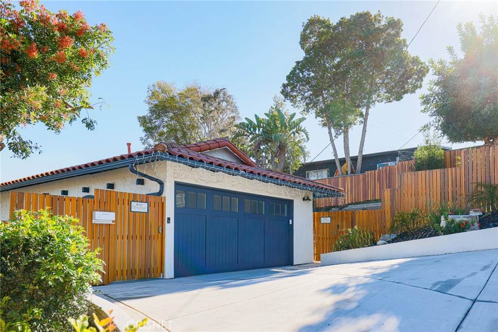 706 Blossom Lane - Photo 1