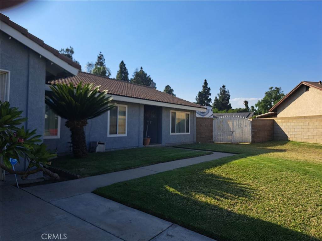 2510 Raymond Place - Photo 1