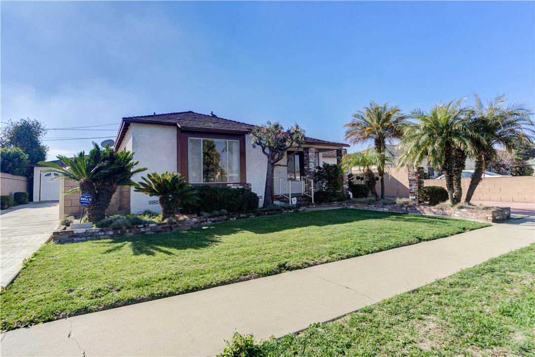 2510 144th Street - Photo 1