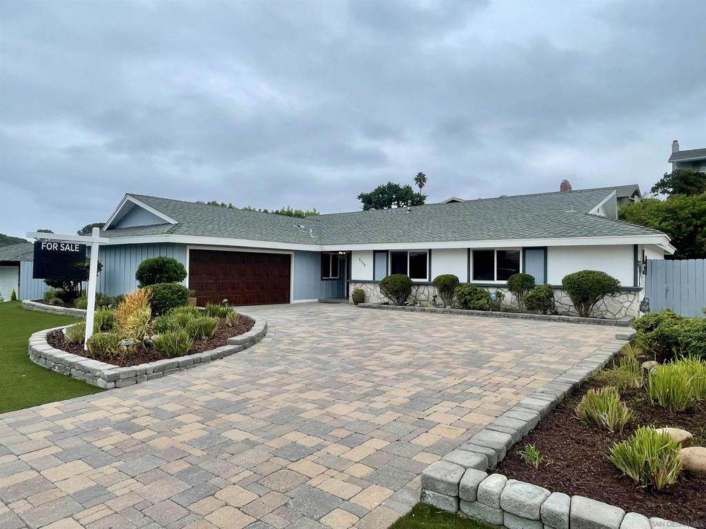 2152 Crownhill Rd - Photo 1