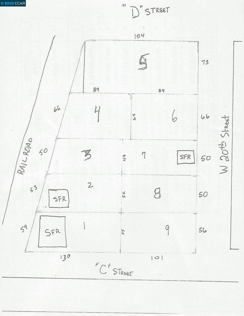 208 Railroad Ave - Photo 1