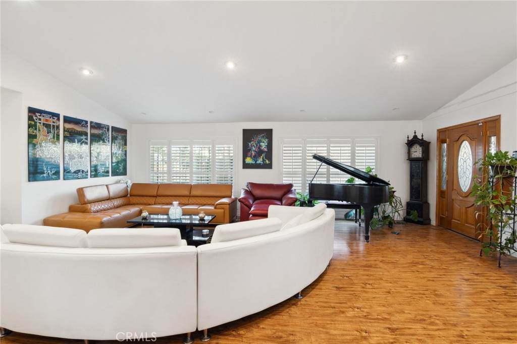 2800 Obama Boulevard - Photo 1