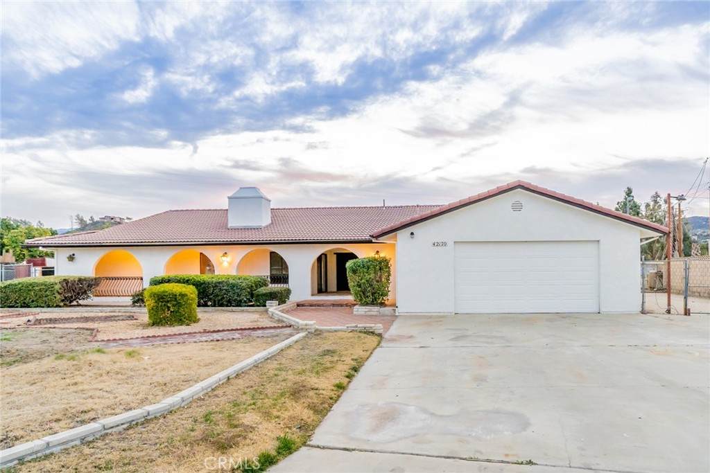 42170 Jennifer Avenue - Photo 1