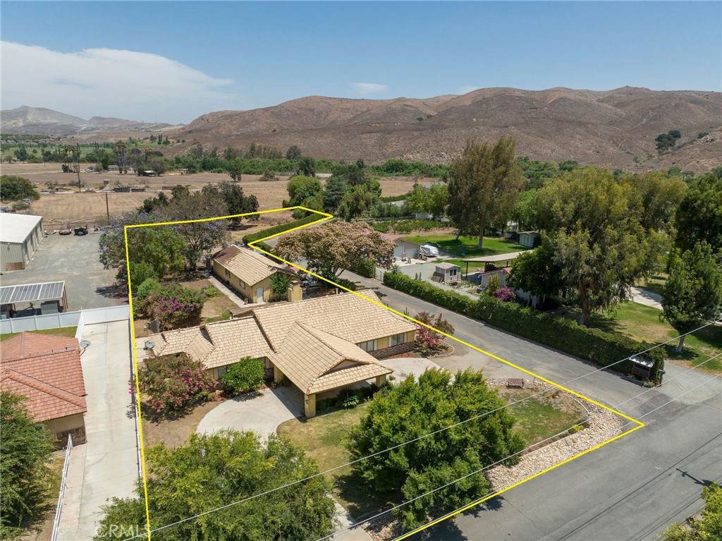 9100 Leroy Road - Photo 1