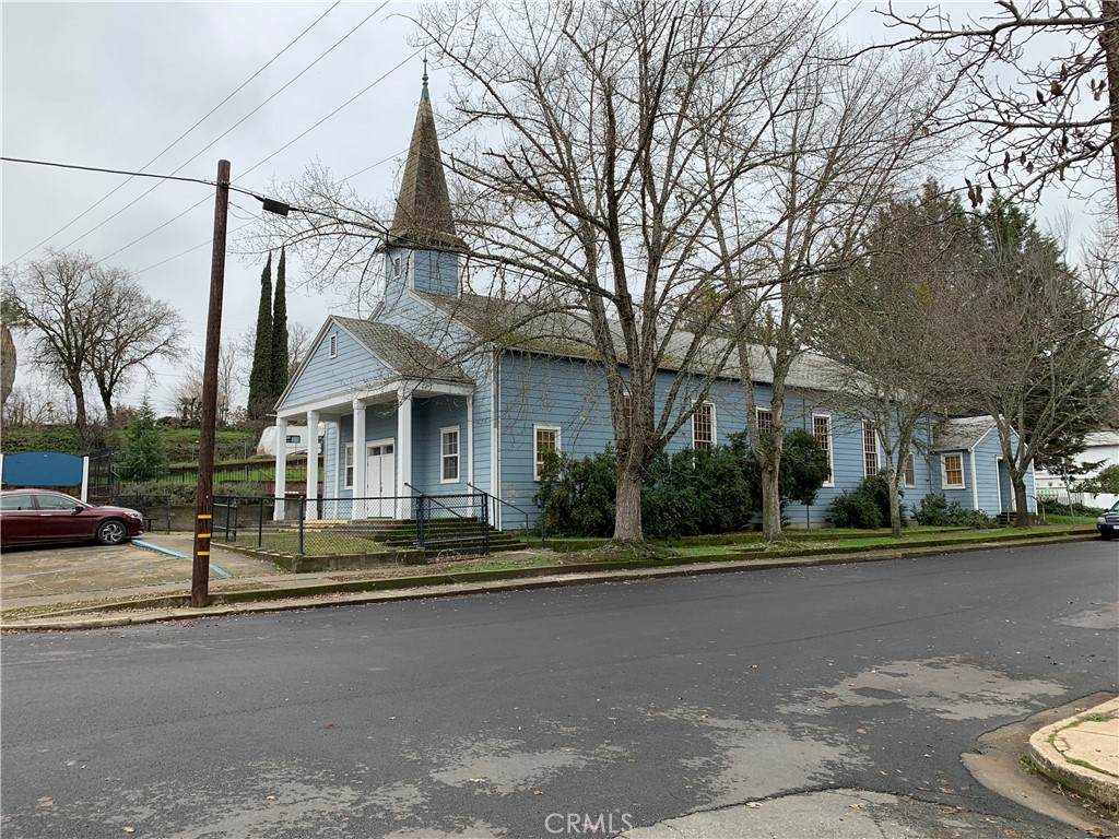 875 High Street - Photo 1