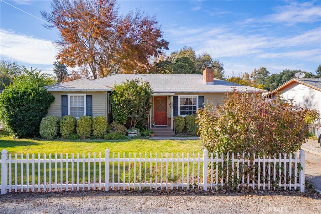 5250 Cabrillo Avenue - Photo 1