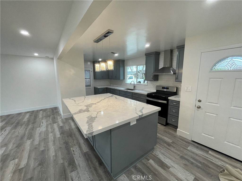 707 Moonbeam Street - Photo 1