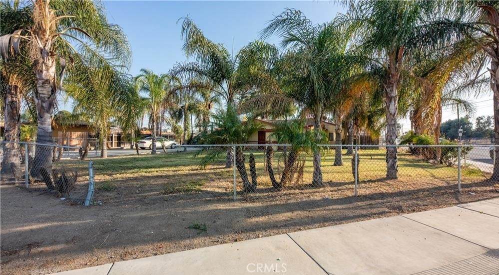 22015 Cottonwood Avenue - Photo 1